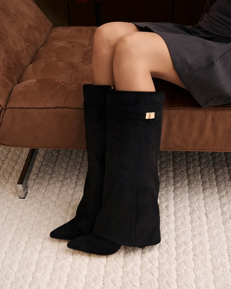 ARIANA – Kniehohe Velourslederstiefel